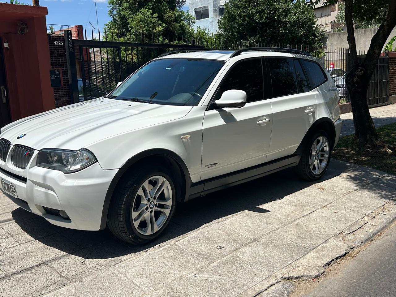 Mira esta publicación de BMW X3 2010 en Motordil