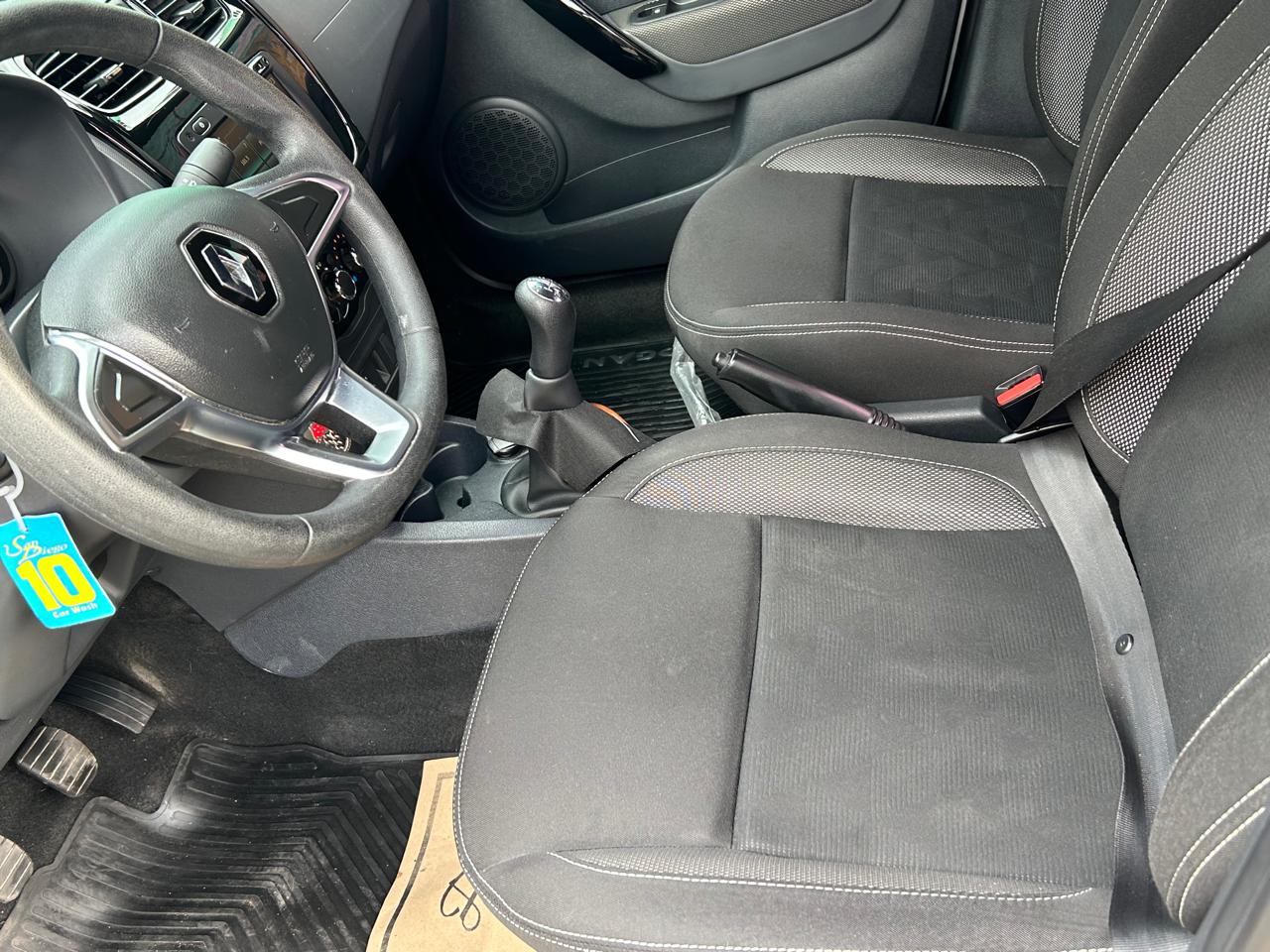 Mira esta publicación de Renault Logan II 2021 en Motordil