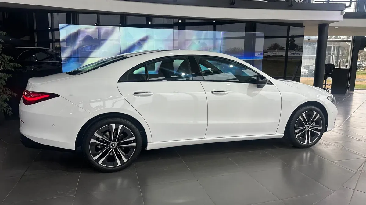 Mira esta publicación de Mercedes Benz CLA 2025 en Motordil