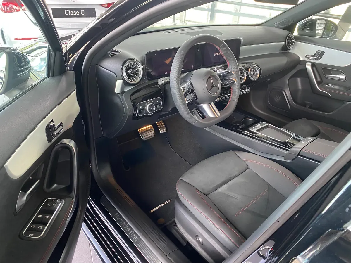 Mira esta publicación de Mercedes Benz Clase A 2025 en Motordil