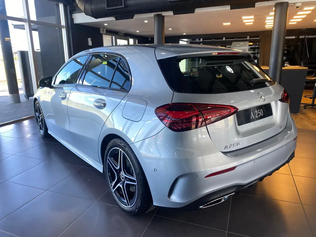 Mira esta publicación de Mercedes Benz Clase A 2025 en Motordil