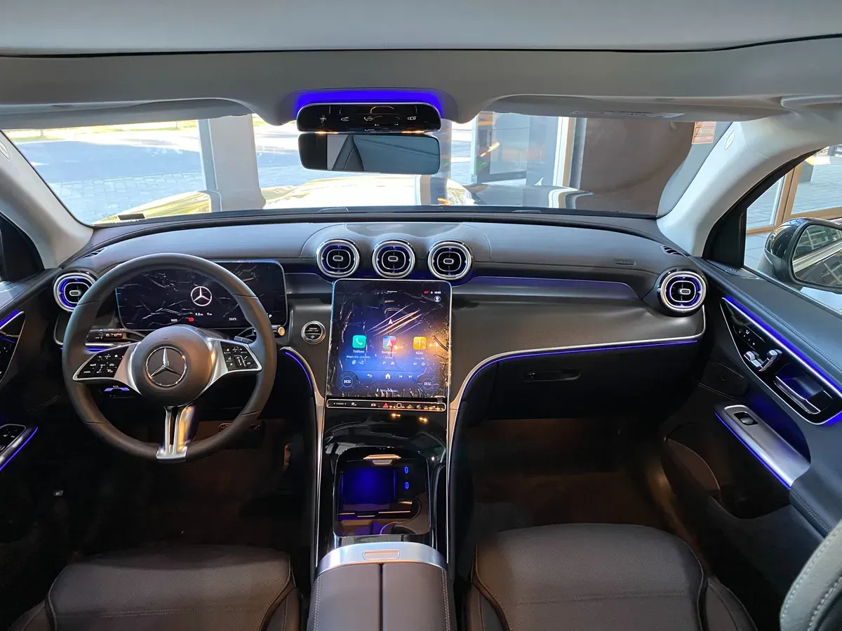 Mira esta publicación de Mercedes Benz GLC 2025 en Motordil