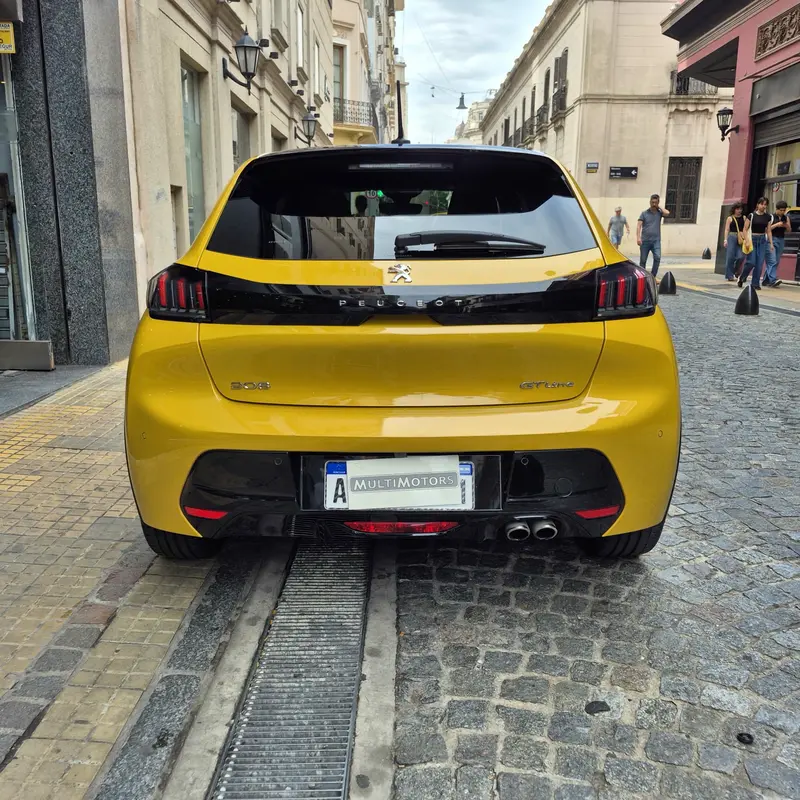 Mira esta publicación de Peugeot 208 2021 en Motordil