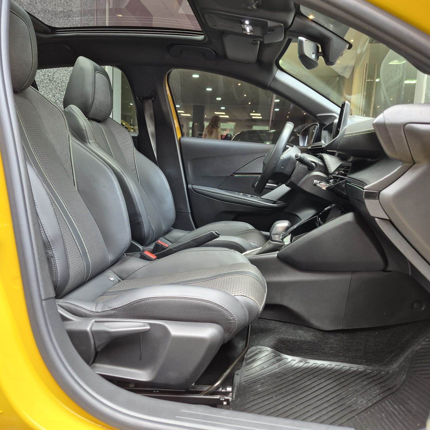 Mirá esta publicación de Peugeot 208