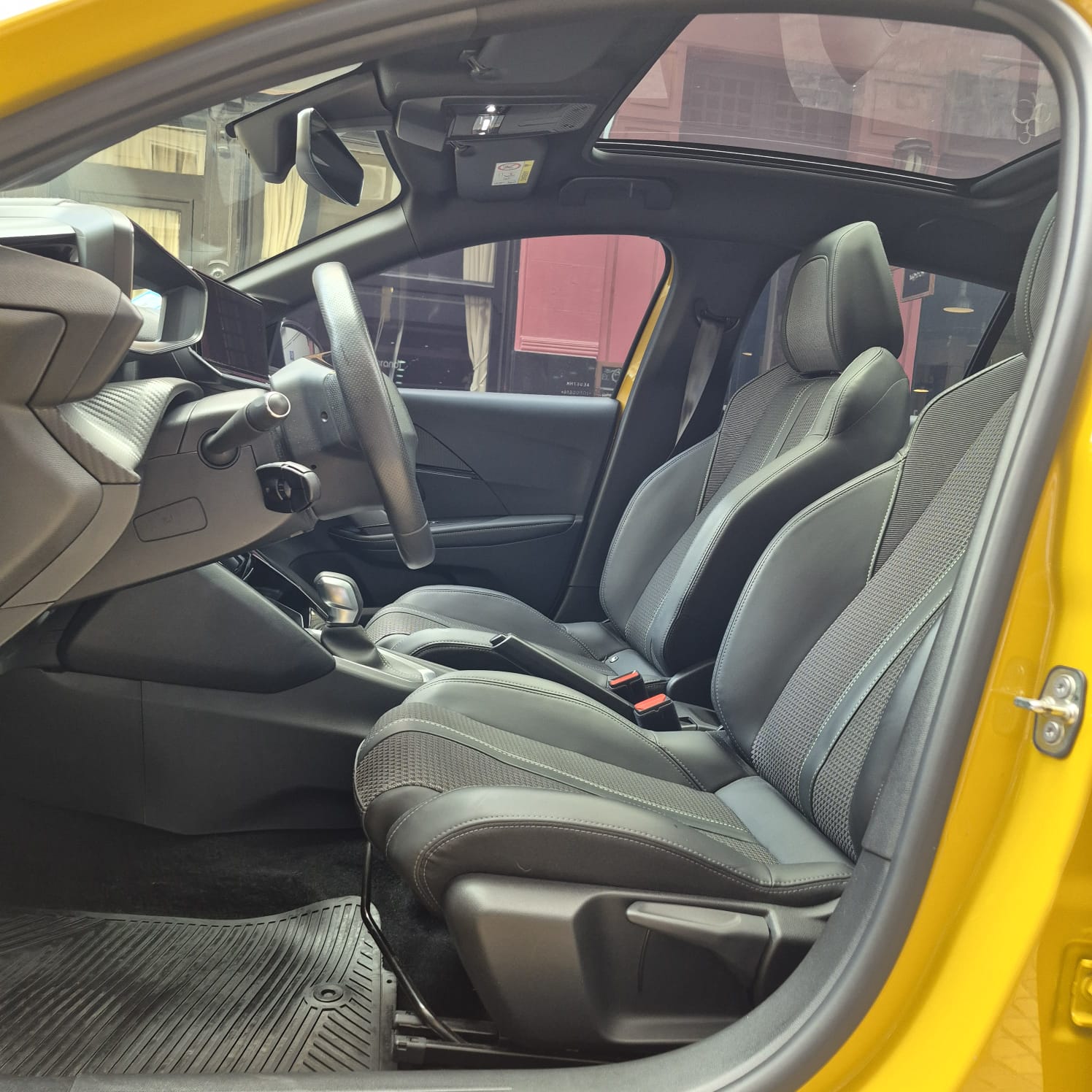 Mirá esta publicación de Peugeot 208