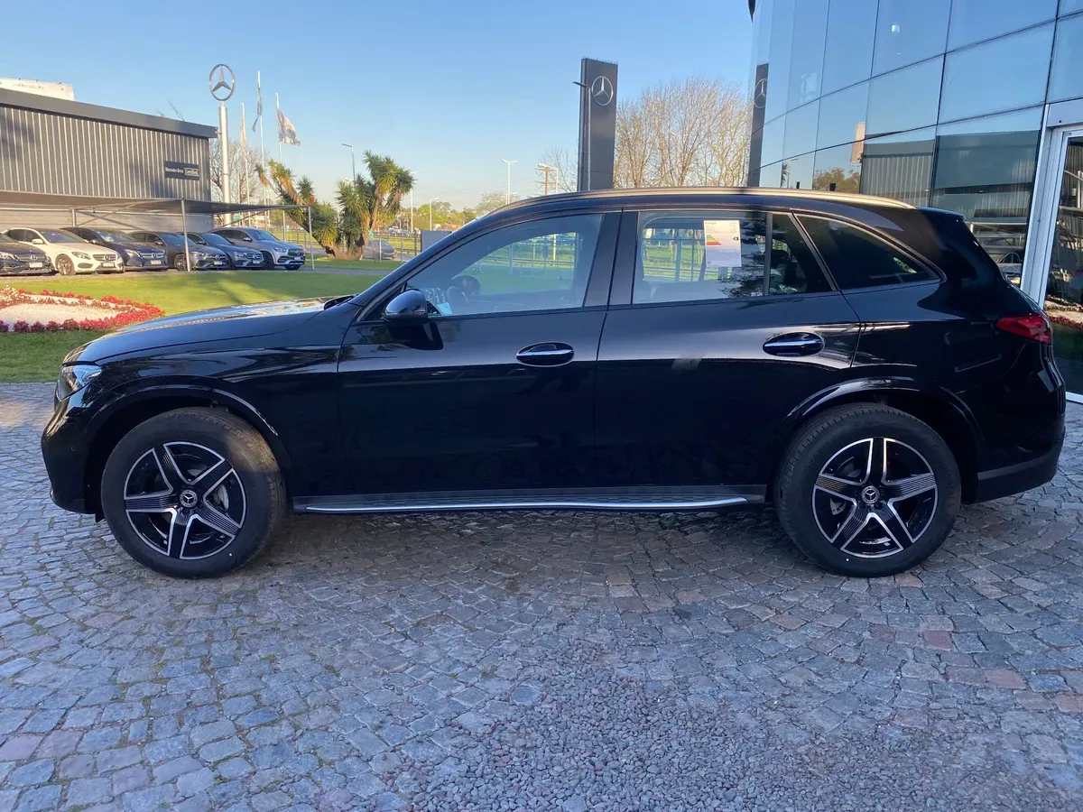 Mira esta publicación de Mercedes Benz GLC 2025 en Motordil