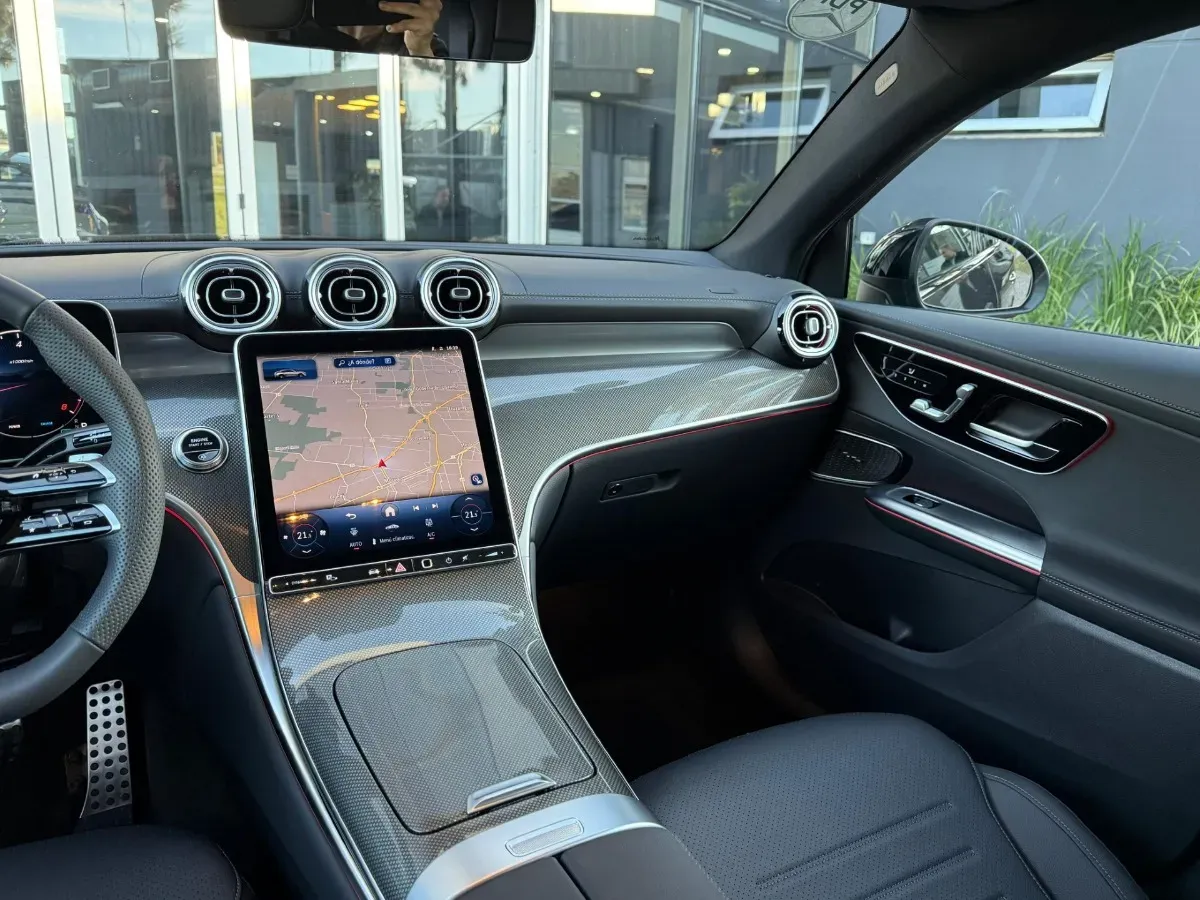 Mira esta publicación de Mercedes Benz GLC 2025 en Motordil