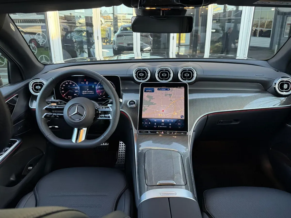 Mira esta publicación de Mercedes Benz GLC 2025 en Motordil