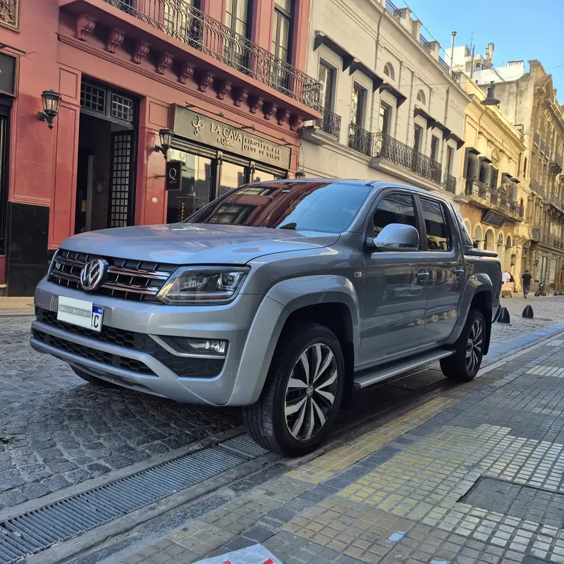 Mira esta publicación de Volkswagen Amarok 2015 en Motordil