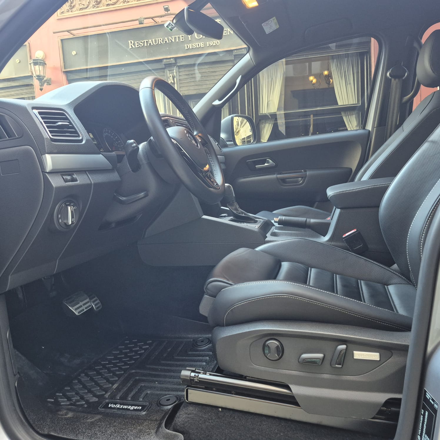 Mira esta publicación de Volkswagen Amarok 2015 en Motordil