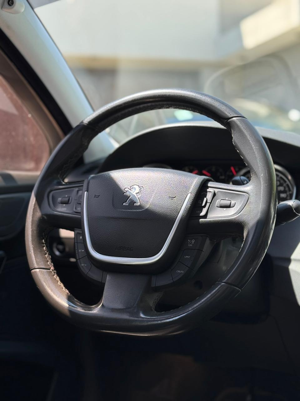 Mira esta publicación de Peugeot 508 2013 en Motordil