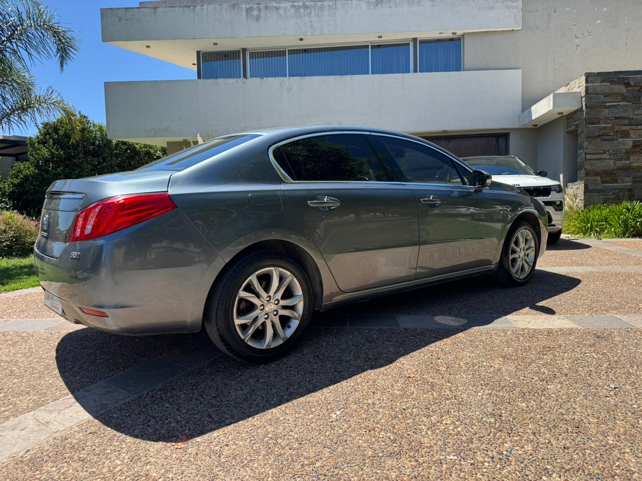 Mira esta publicación de Peugeot 508 2013 en Motordil