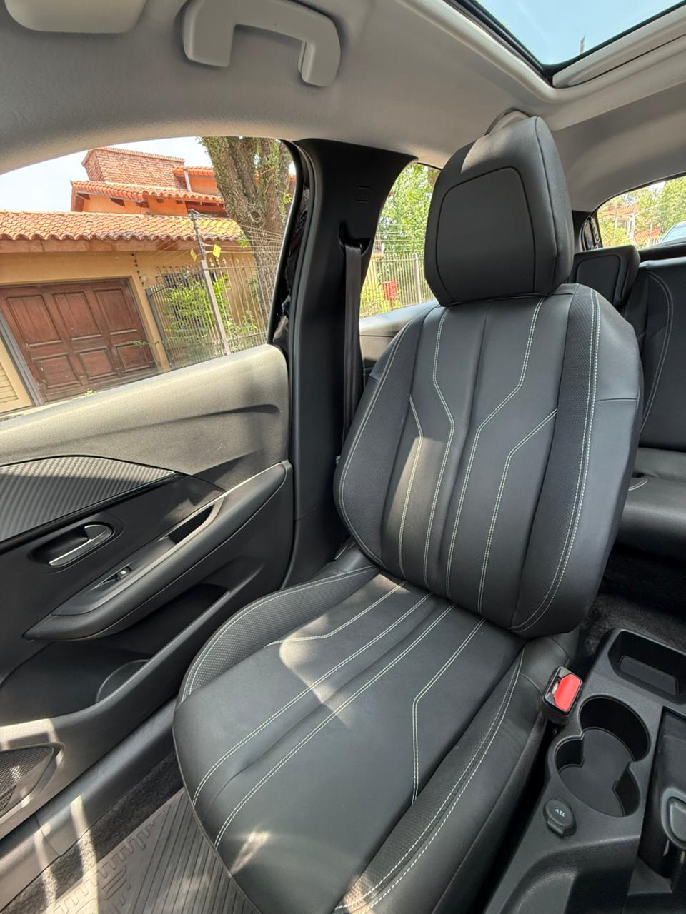 Mira esta publicación de Peugeot 208 2024 en Motordil