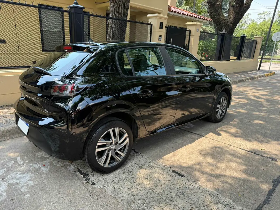 Mira esta publicación de Peugeot 208 2024 en Motordil