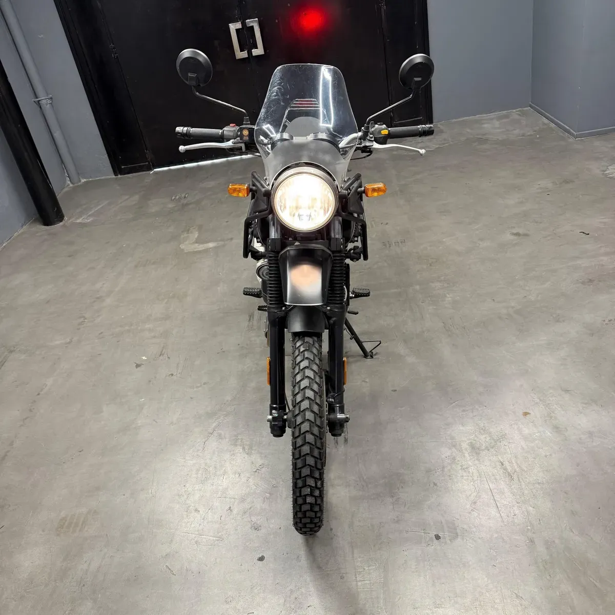 Mira esta publicación de Royal Enfield 411 2022 en Motordil