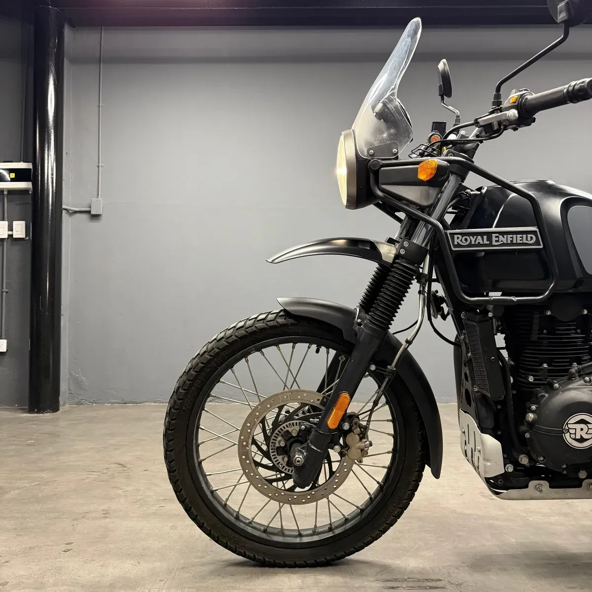 Mira esta publicación de Royal Enfield 411 2022 en Motordil