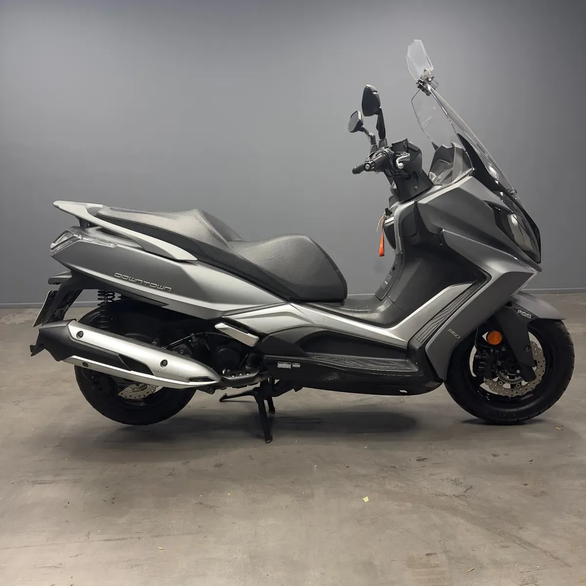 Mira esta publicación de Kymco Downtown 350 I 2022 en Motordil