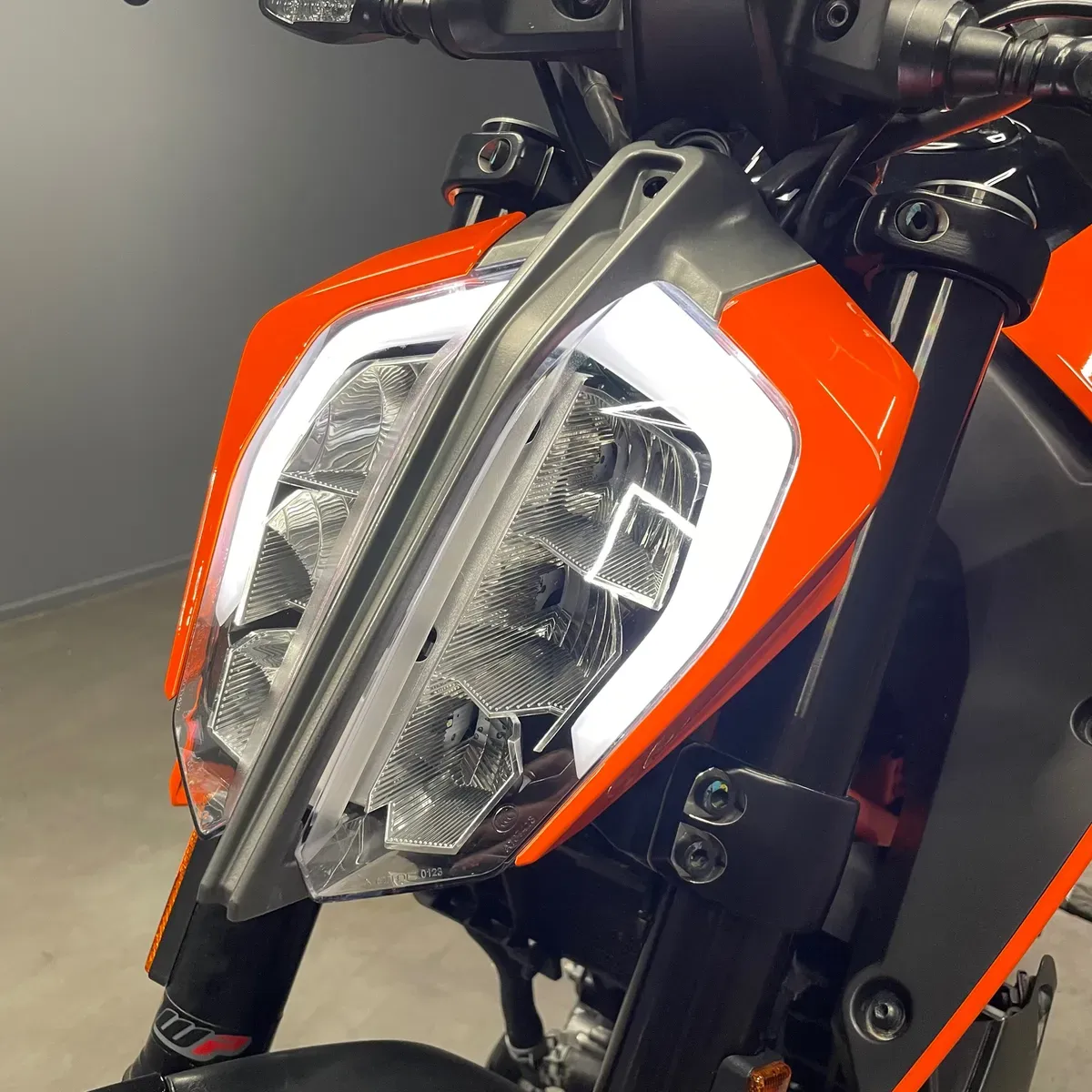 Mira esta publicación de KTM Duke 390 Naked 2020 en Motordil