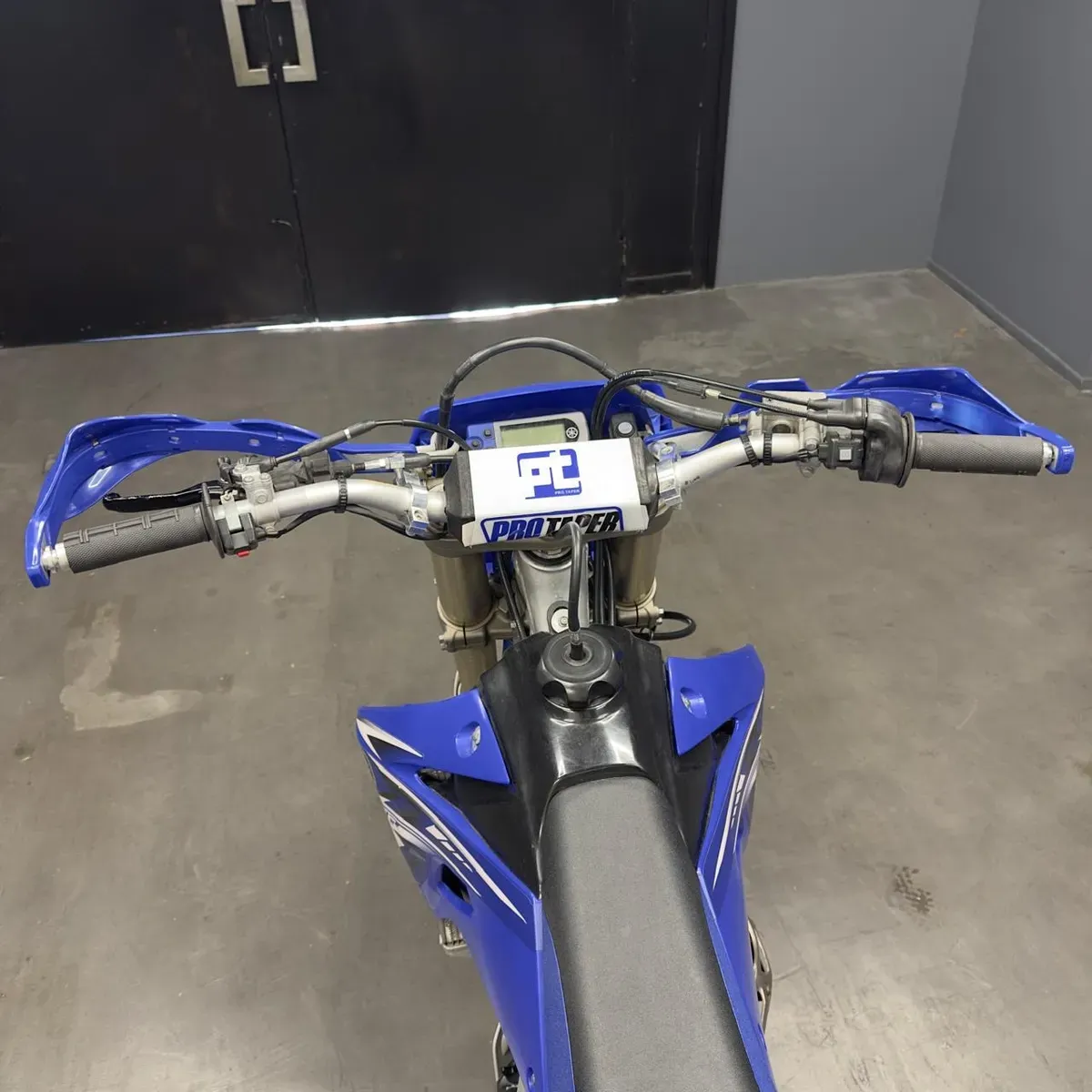 Mira esta publicación de Yamaha 450 WRF 2009 en Motordil