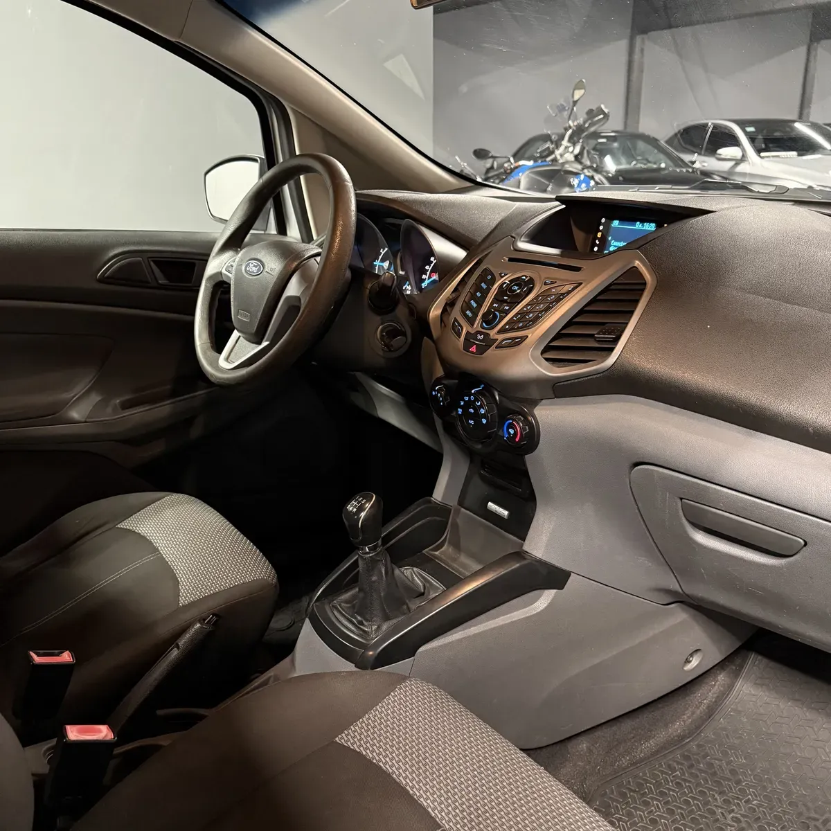 Mira esta publicación de Ford Eco Sport 2015 en Motordil