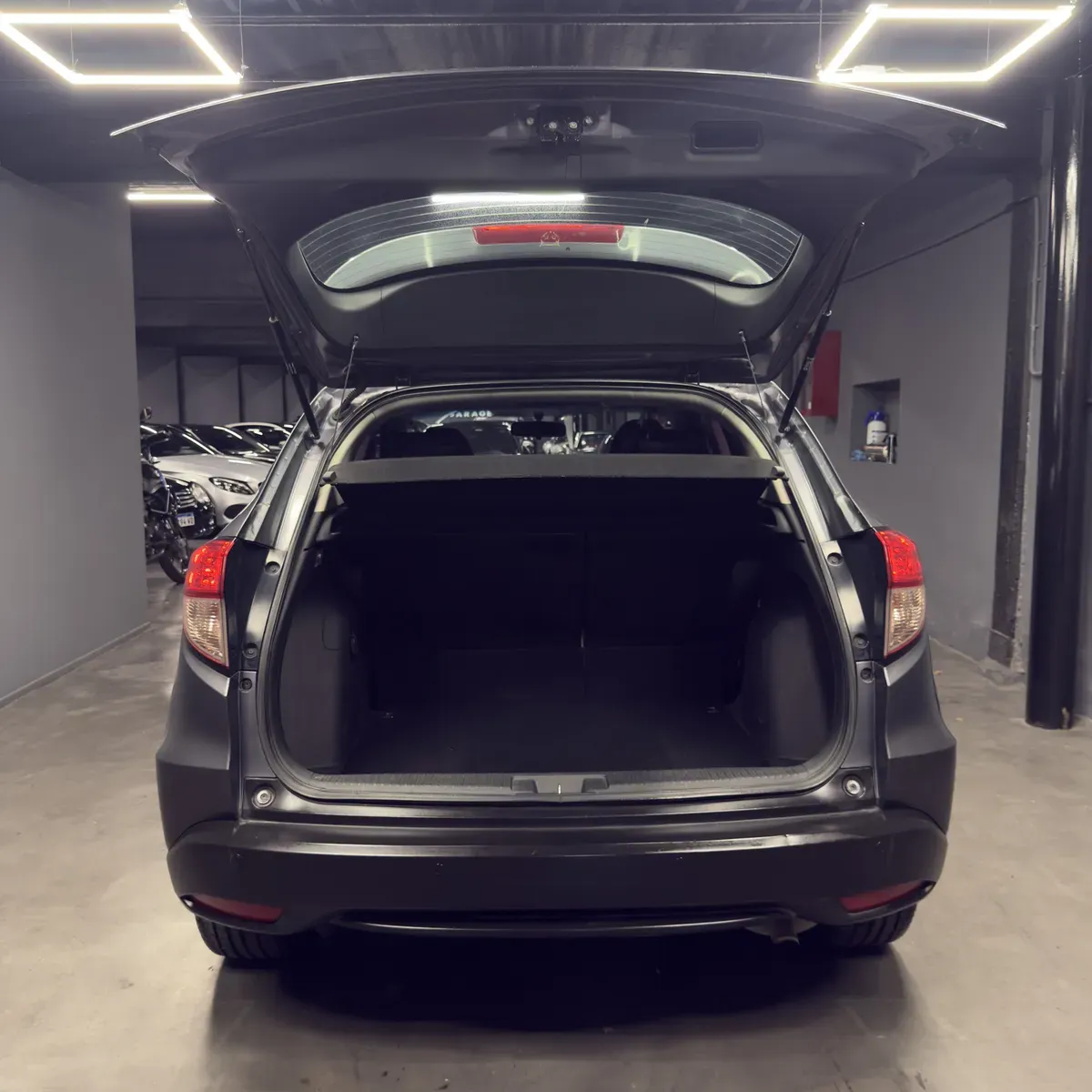 Mira esta publicación de Honda HRV 2016 en Motordil