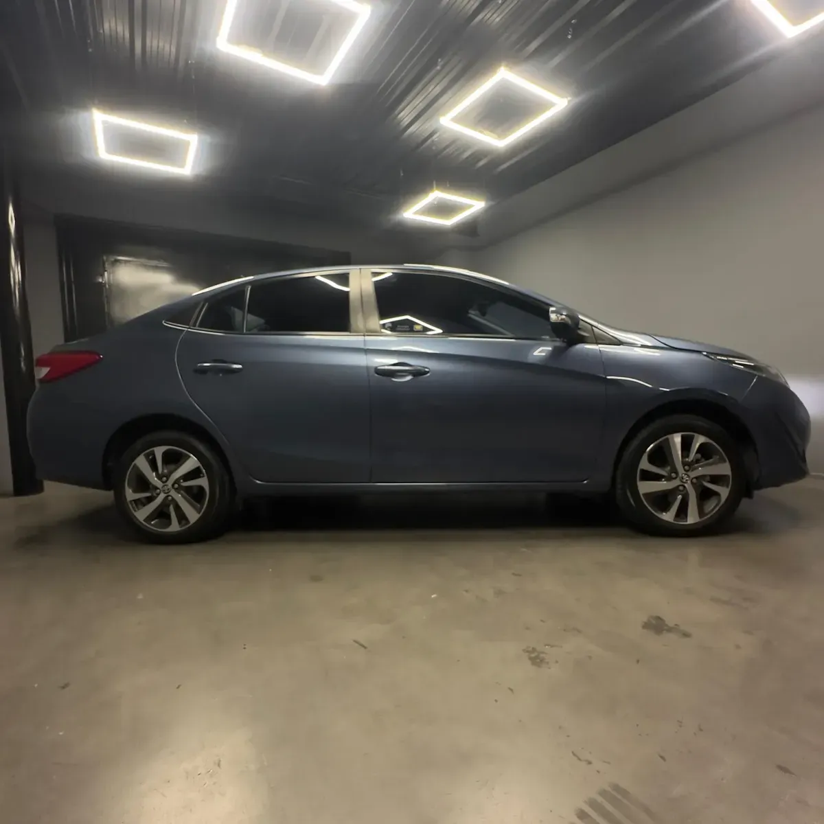 Mira esta publicación de Toyota Yaris 2020 en Motordil