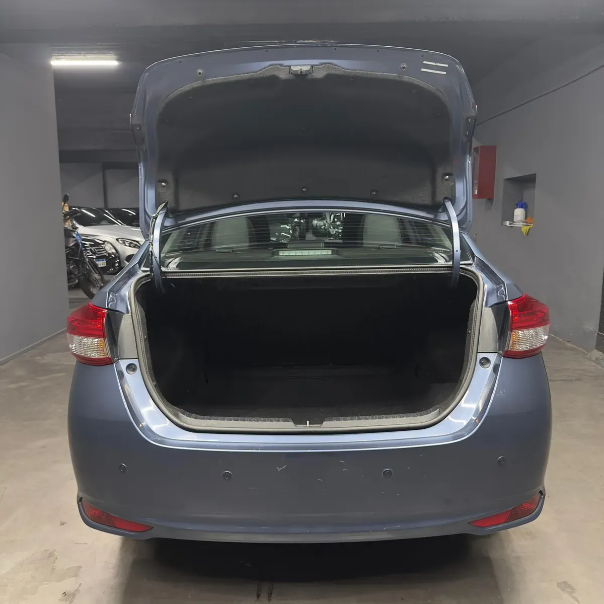 Mira esta publicación de Toyota Yaris 2020 en Motordil