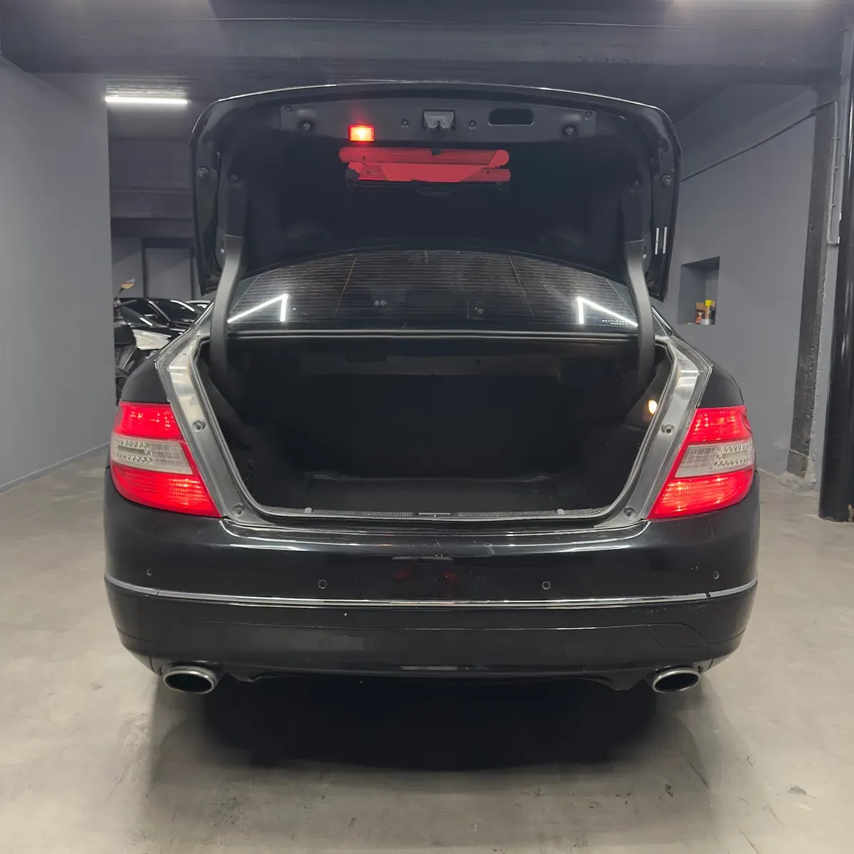 Mira esta publicación de Mercedes Benz Clase C 2008 en Motordil