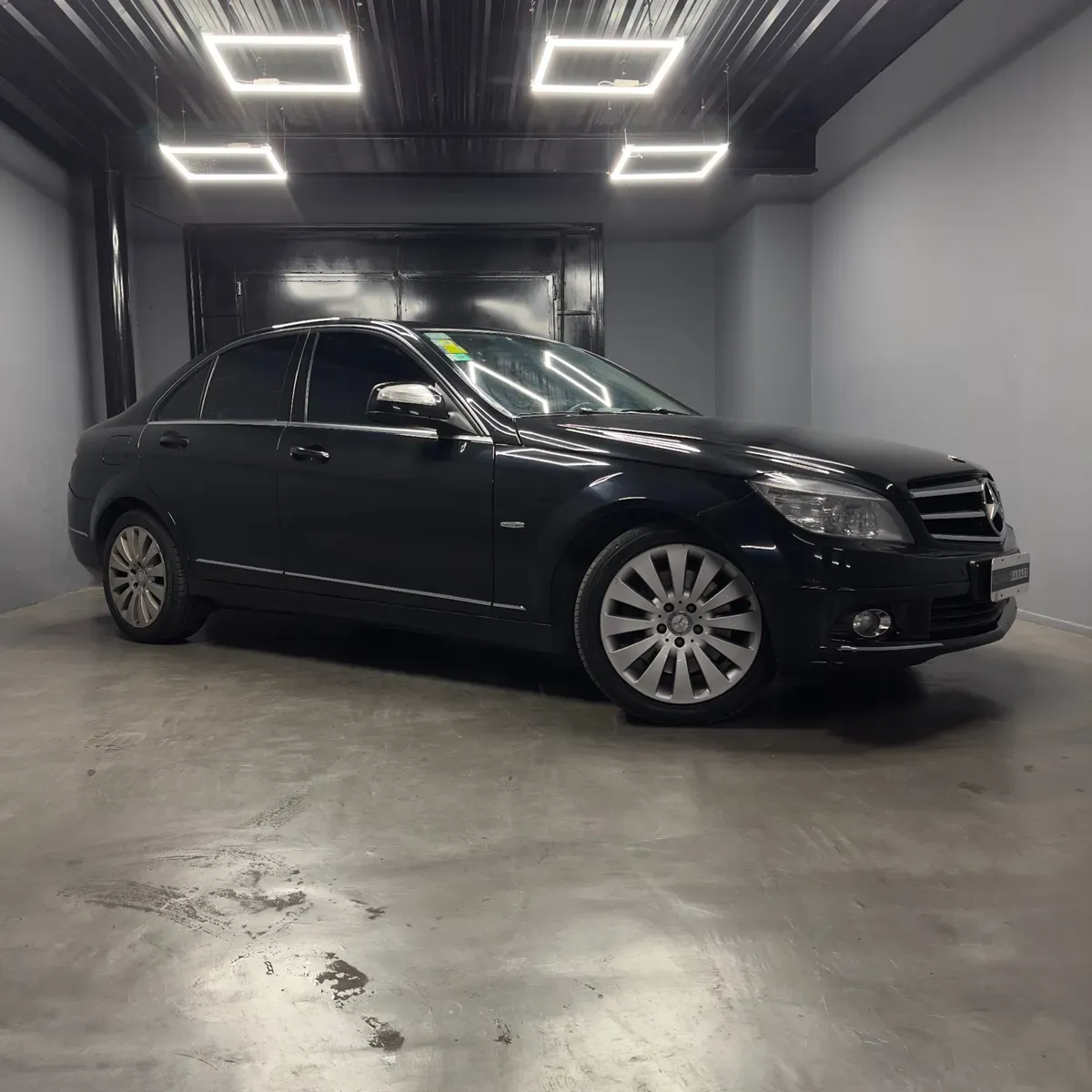 Mira esta publicación de Mercedes Benz Clase C 2008 en Motordil