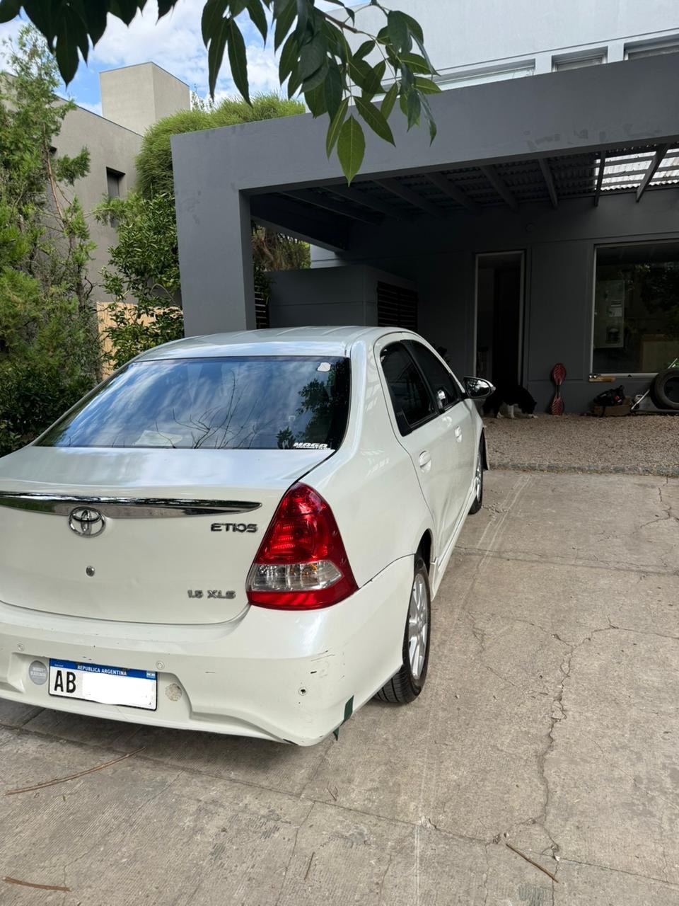 Mira esta publicación de Toyota Etios 2017 en Motordil