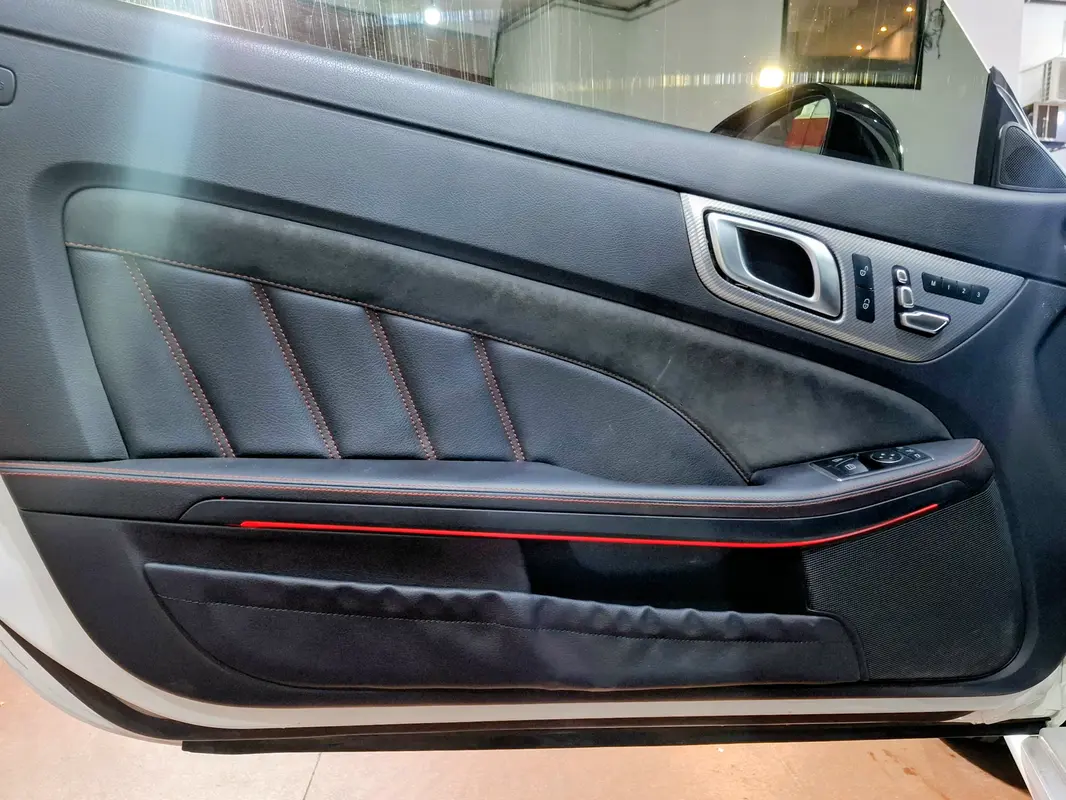 Mira esta publicación de Mercedes Benz SLC 2018 en Motordil