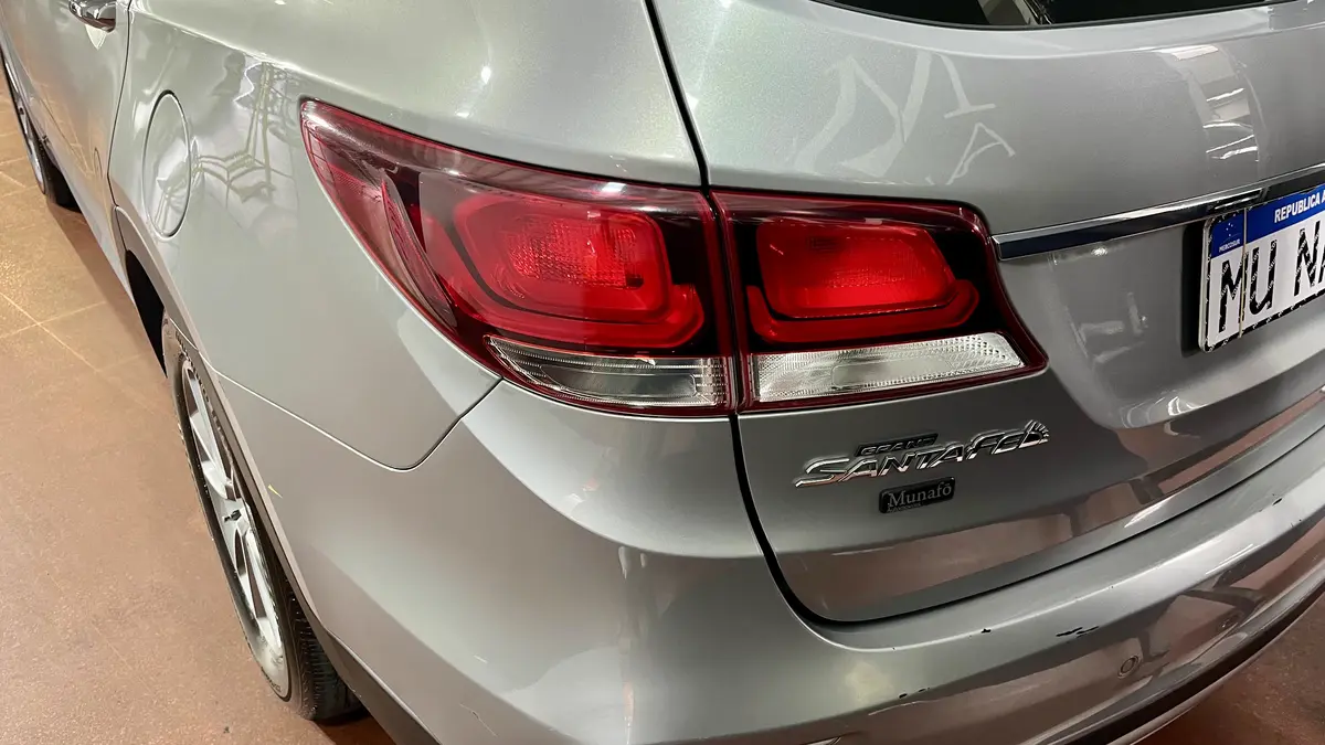 Mira esta publicación de Hyundai Grand Santa Fe 2018 en Motordil