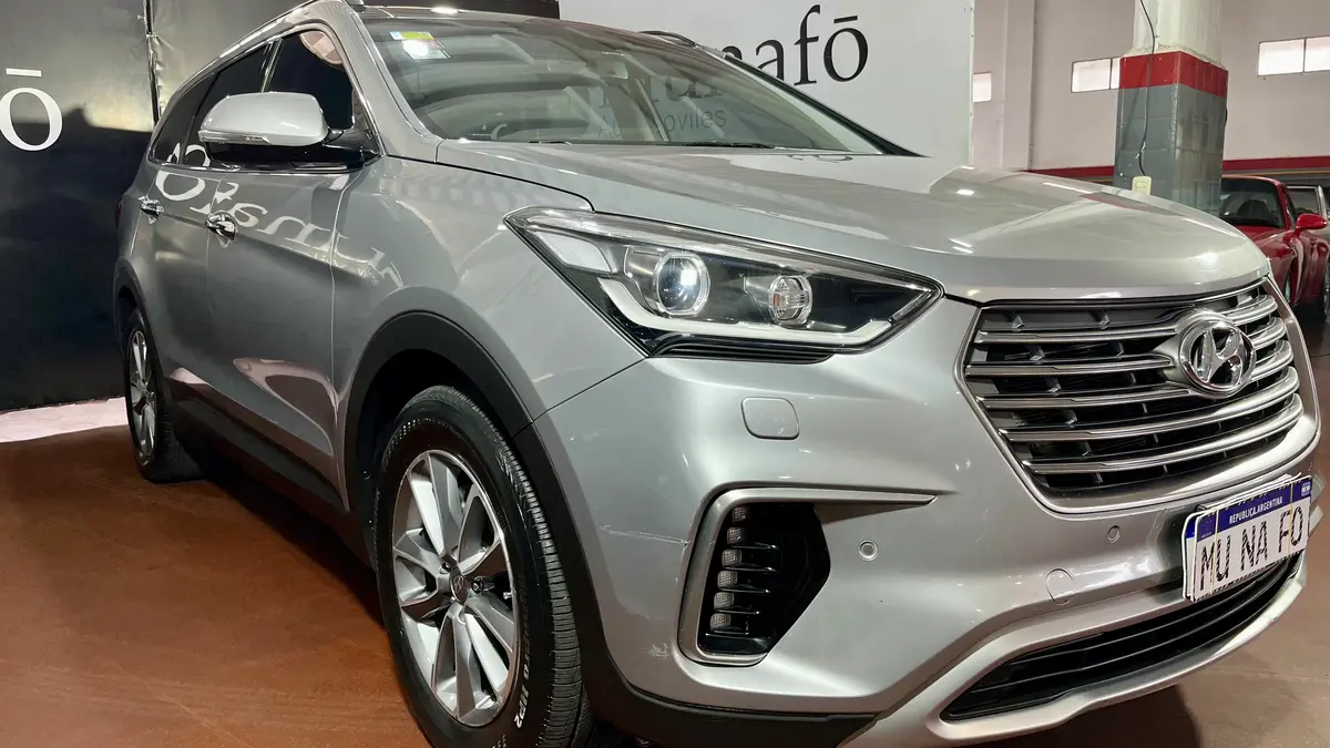 Mira esta publicación de Hyundai Grand Santa Fe 2018 en Motordil