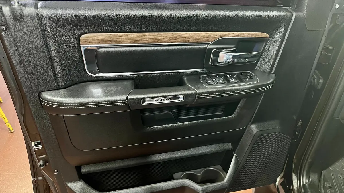 Mira esta publicación de RAM 1500 2018 en Motordil