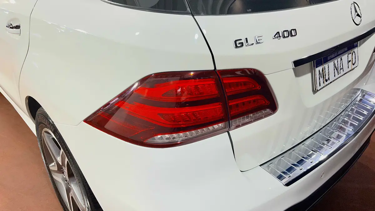 Mira esta publicación de Mercedes Benz GLE 2017 en Motordil