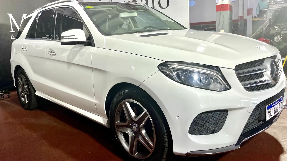 Mira esta publicación de Mercedes Benz GLE 2017 en Motordil