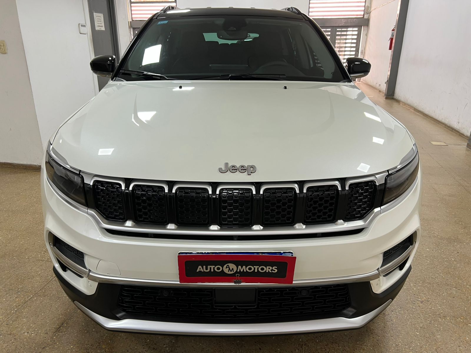 Mira esta publicación de Jeep Commander 2023 en Motordil