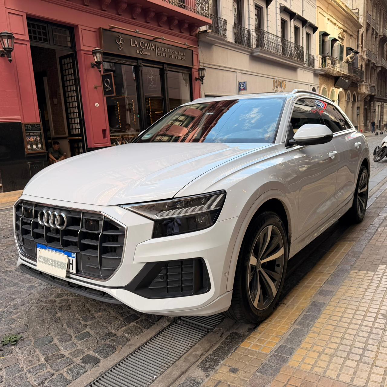 Mira esta publicación de Audi Q8 2020 en Motordil