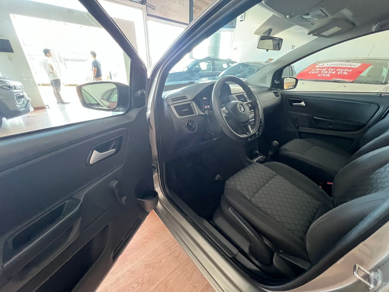 Mira esta publicación de Volkswagen Suran 2016 en Motordil