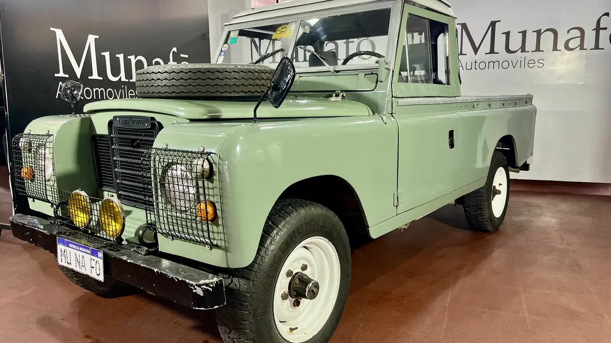 Mira esta publicación de Land Rover Santana 1980 en Motordil
