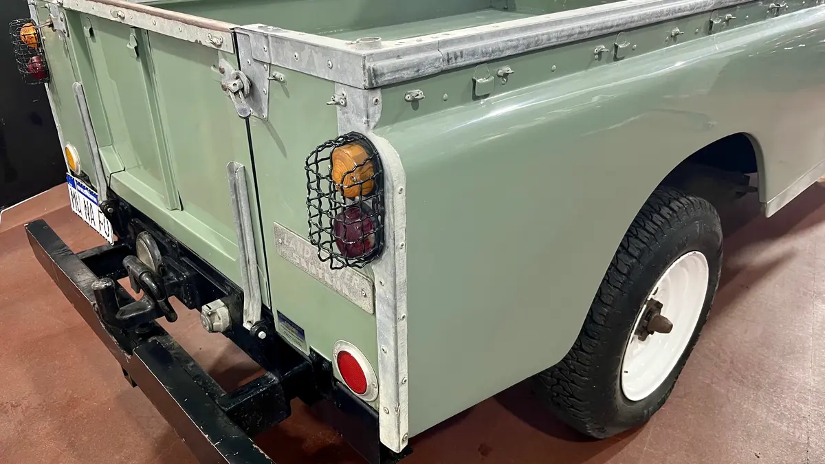 Mira esta publicación de Land Rover Santana 1980 en Motordil