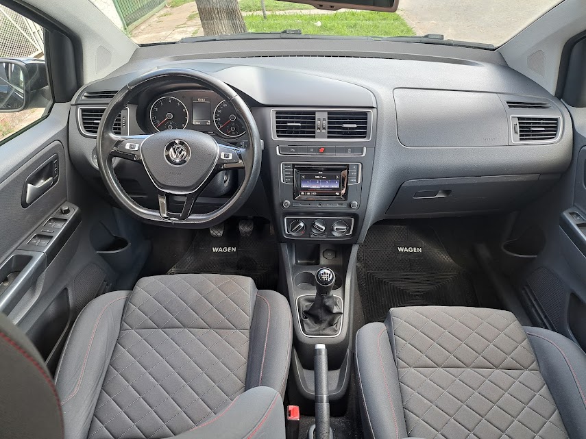 Mira esta publicación de Volkswagen Suran 2016 en Motordil