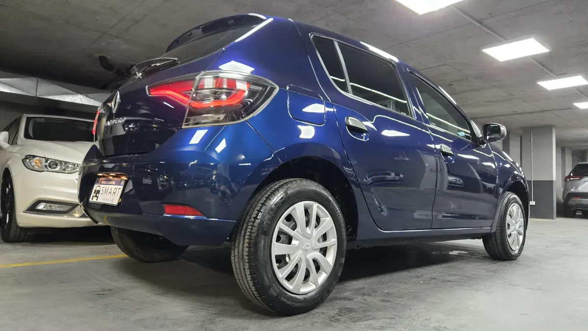 Mira esta publicación de Renault Sandero II 2021 en Motordil