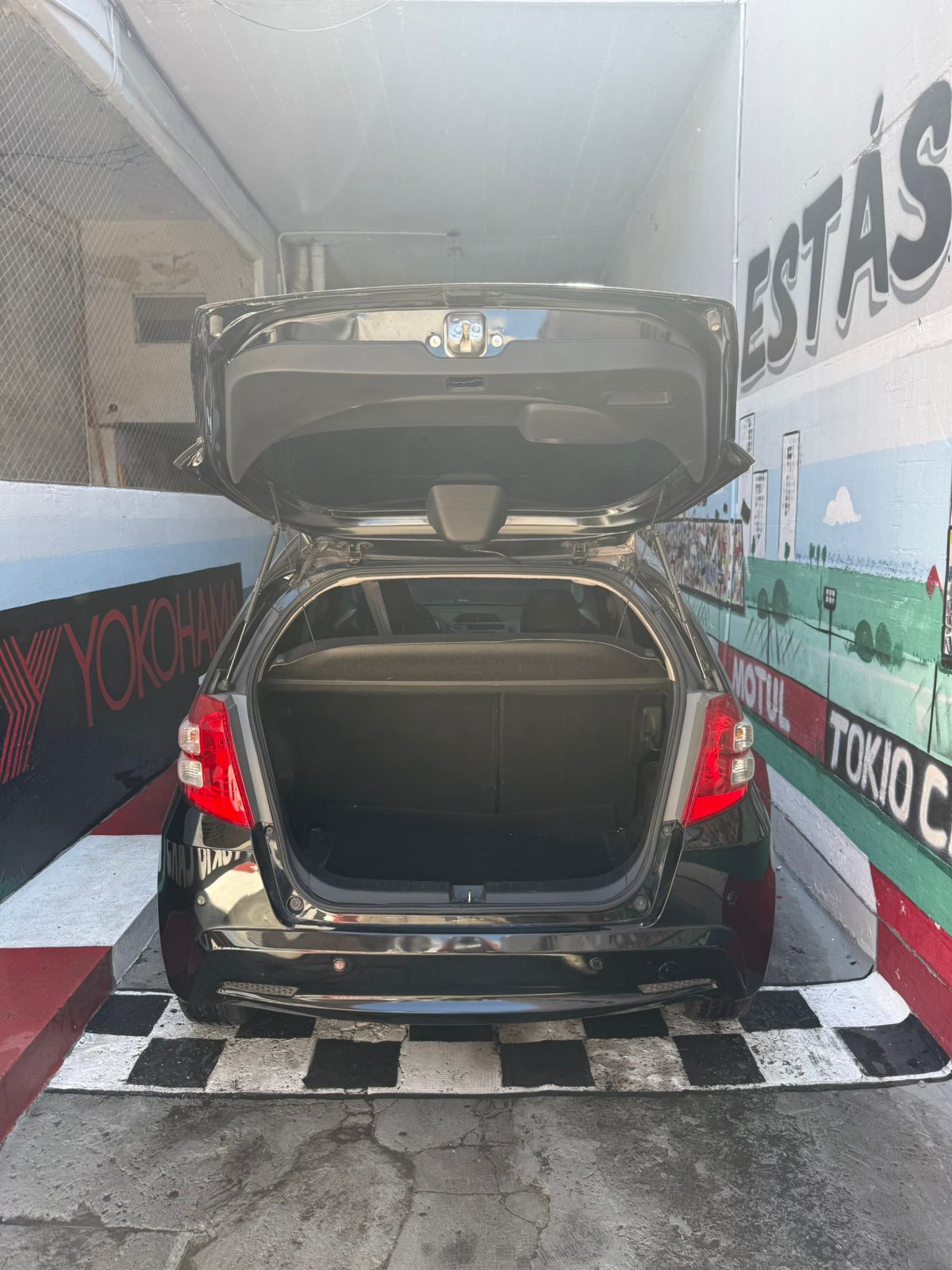 Mira esta publicación de Honda FIT 2008 en Motordil