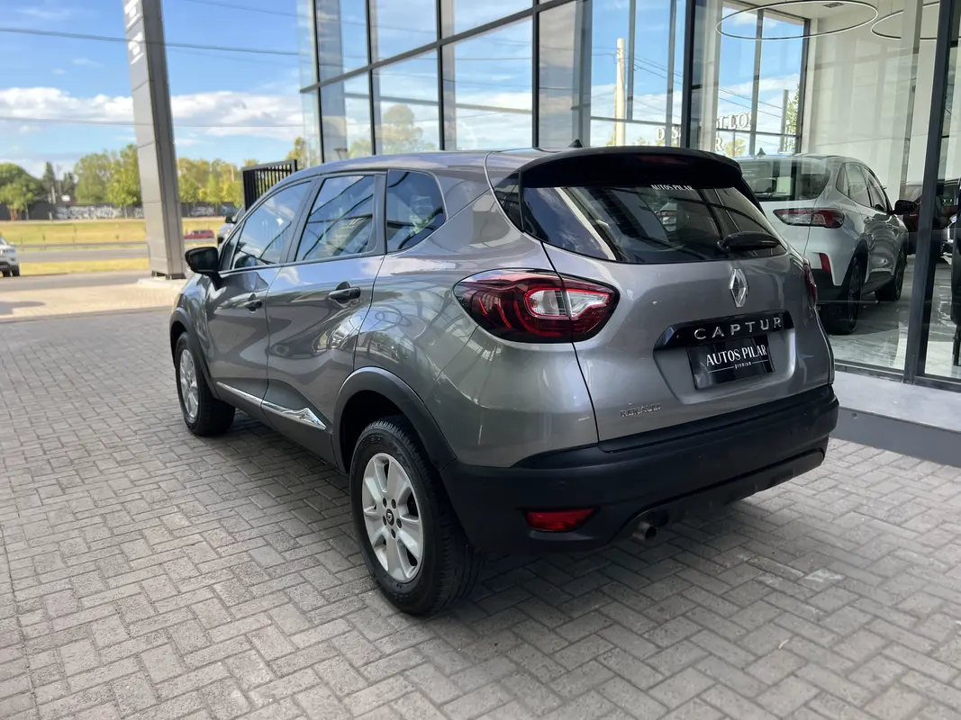 Mira esta publicación de Renault Captur 2020 en Motordil