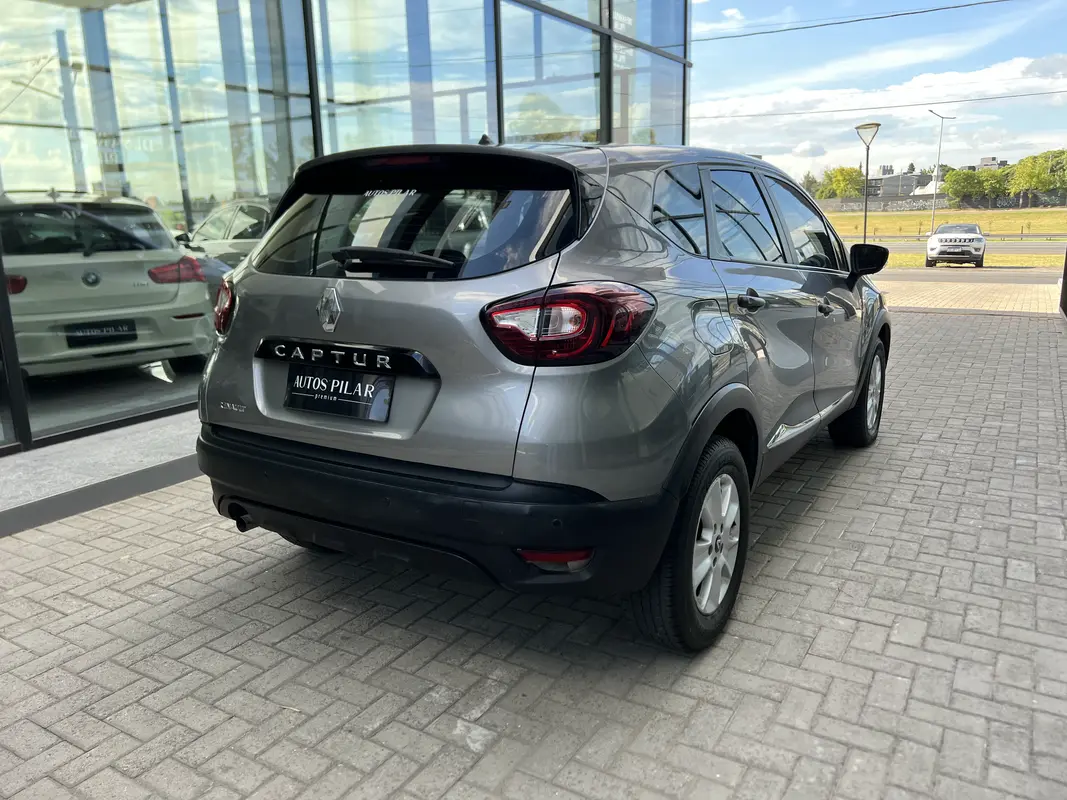 Mira esta publicación de Renault Captur 2020 en Motordil