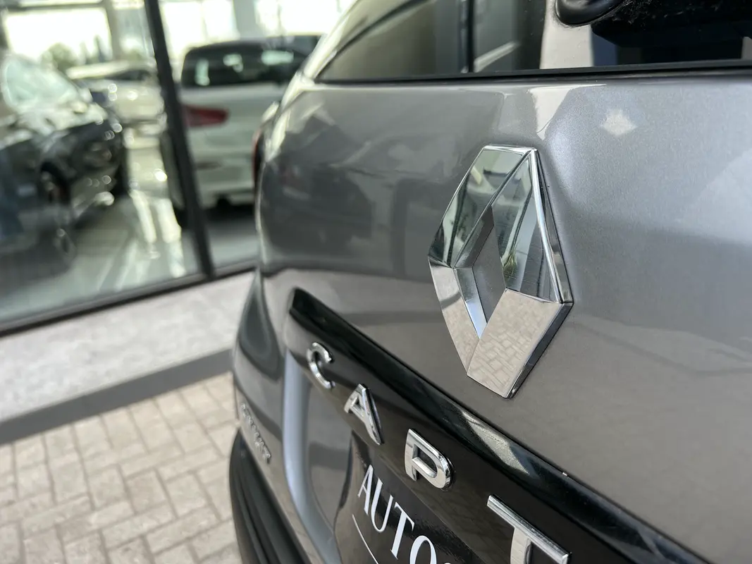 Mira esta publicación de Renault Captur 2020 en Motordil