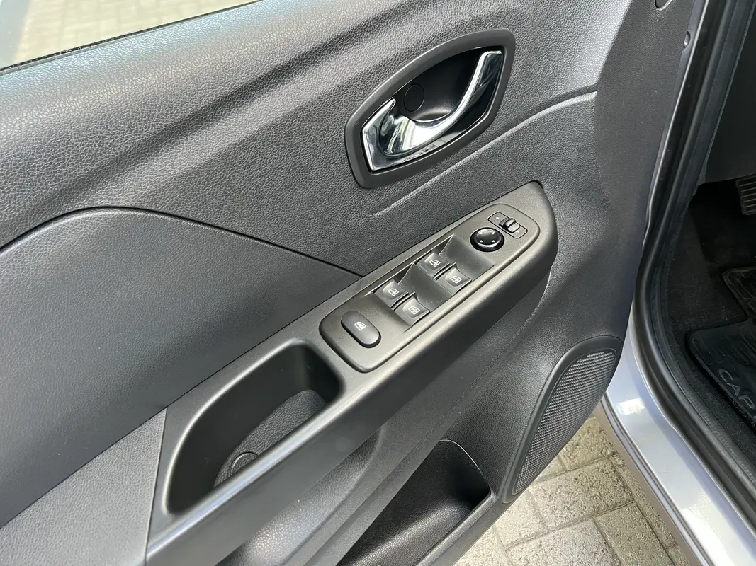 Mira esta publicación de Renault Captur 2020 en Motordil