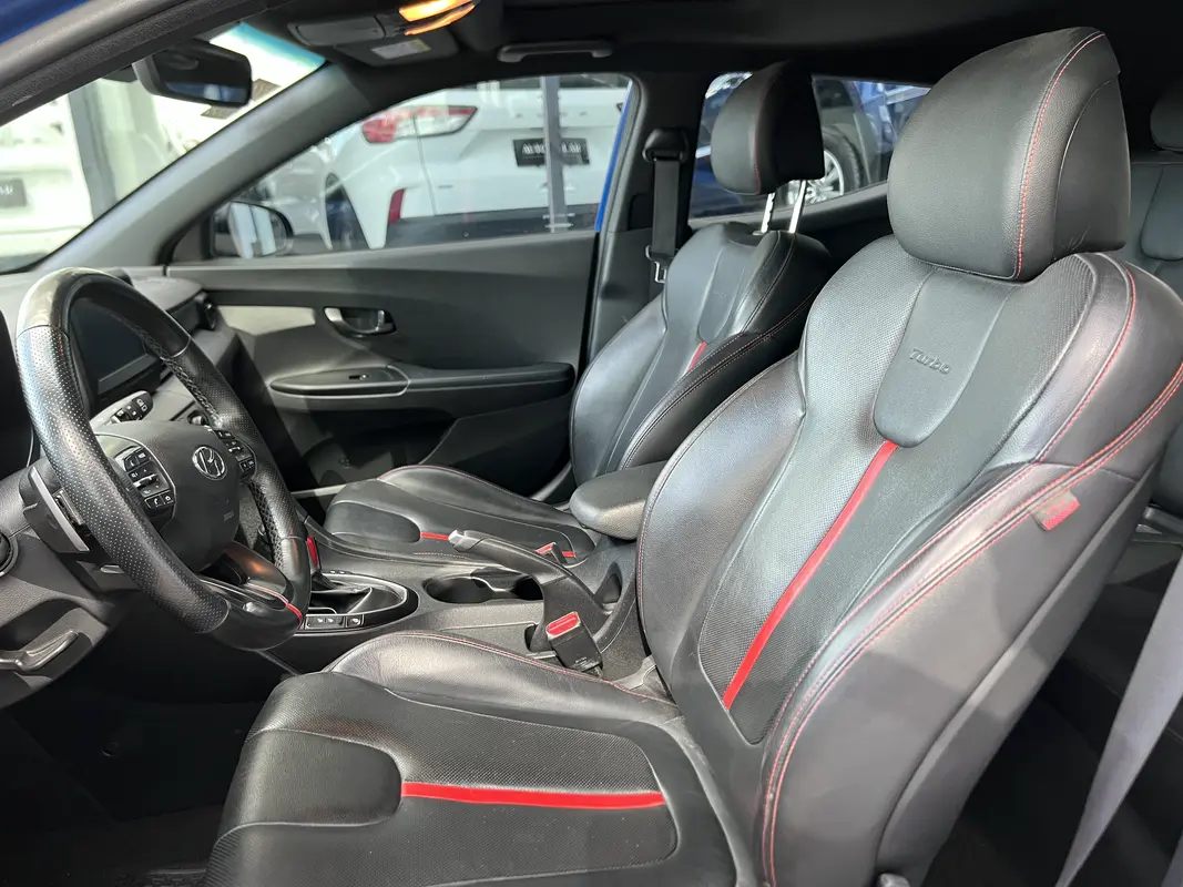 Mira esta publicación de Hyundai Veloster 2019 en Motordil