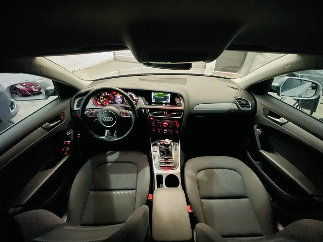 Mira esta publicación de Audi A4 2013 en Motordil